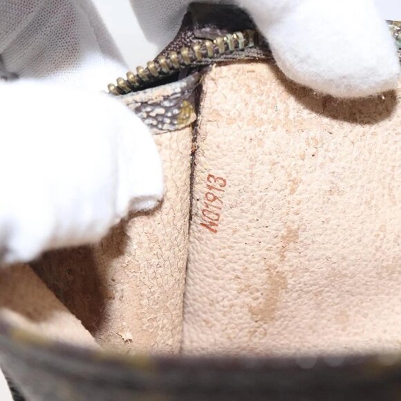 LOUIS VUITTON Monogram Poche Toilette 15 Pouch - Picture 12 of 16